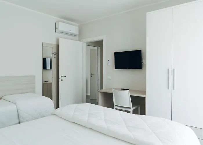 The - Luxury With Pool *