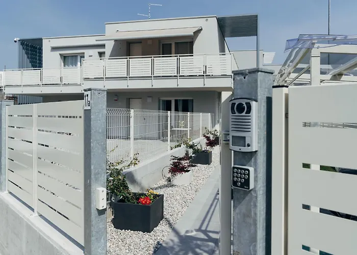 The - Luxury With Pool Διαμέρισμα